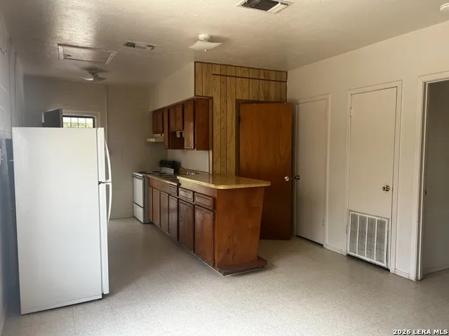 942 Colorado St Unit F Eagle Pass, TX 78852