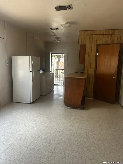942 Colorado St Unit F Eagle Pass, TX 78852