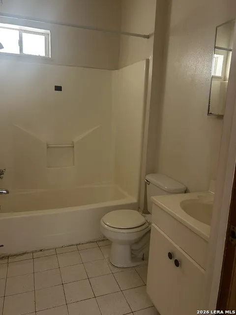 942 Colorado St Unit F Eagle Pass, TX 78852
