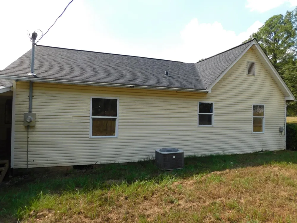 745 E Highway 355 Highway Midway, AR 71801