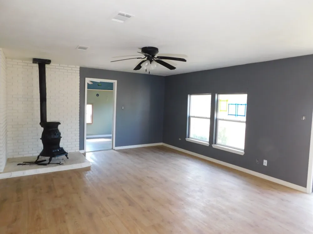 745 E Highway 355 Highway Midway, AR 71801