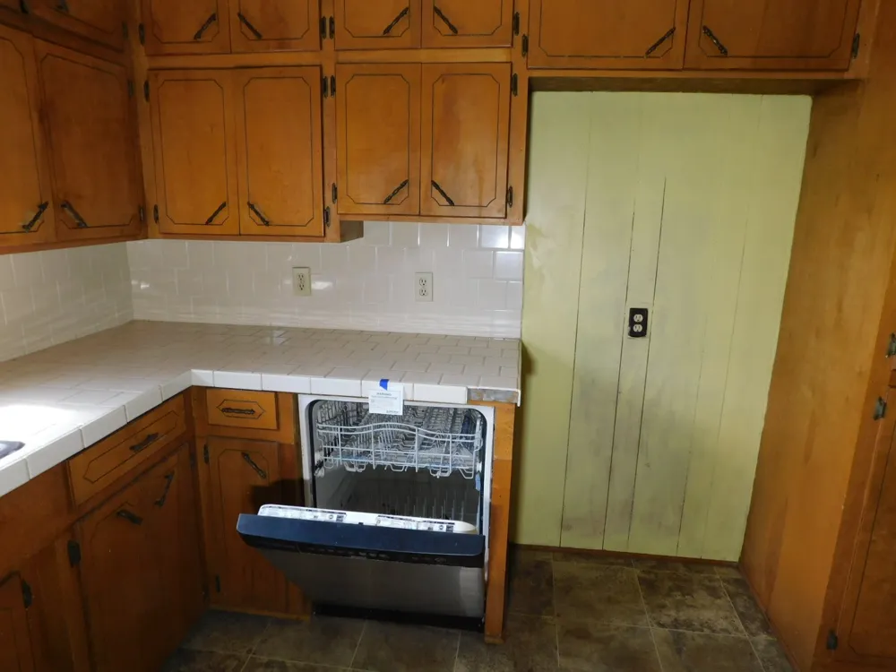 745 E Highway 355 Highway Midway, AR 71801