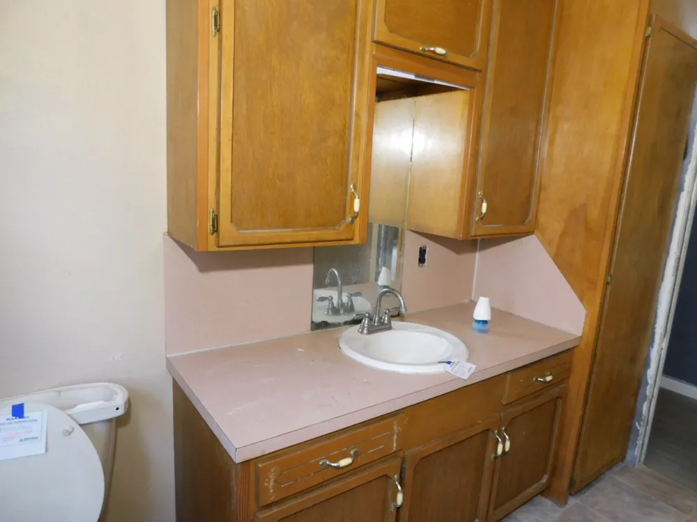 745 E Highway 355 Highway Midway, AR 71801