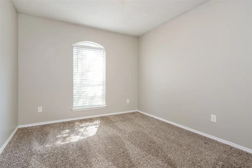 8128 Modesto Drive Arlington, TX 76001