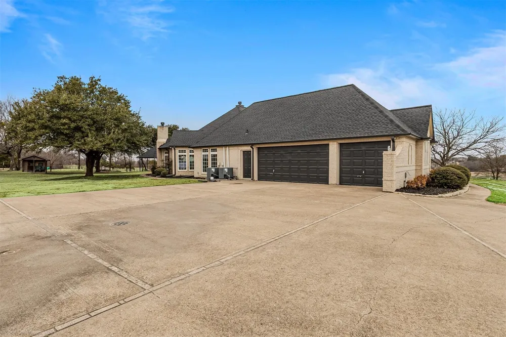15183 Valley View Forney, TX 75126