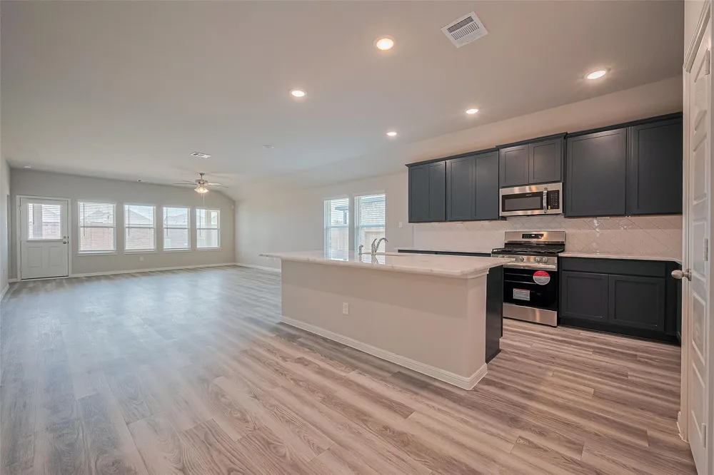 12611 Canyon Falls Boulevard Willis, TX 77318