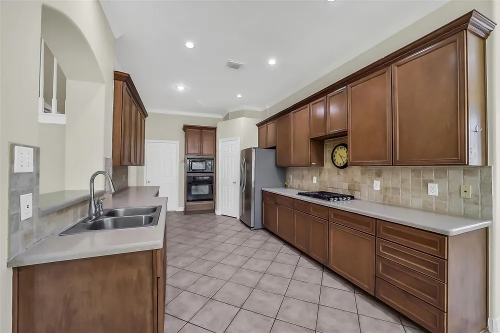 12003 Banks Run Drive Pearland, TX 77584