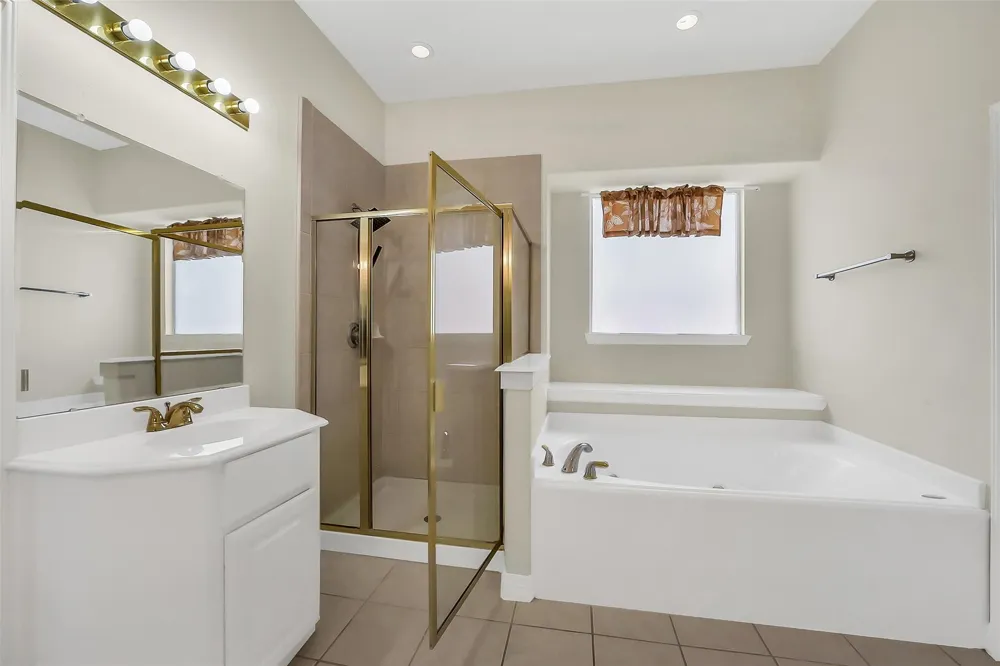 12003 Banks Run Drive Pearland, TX 77584