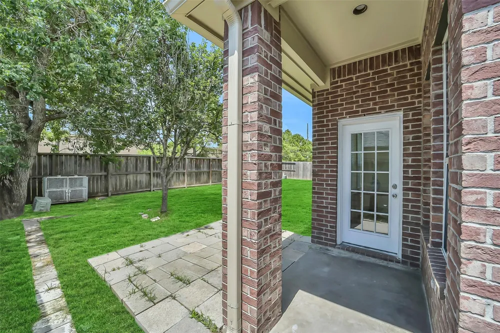 12003 Banks Run Drive Pearland, TX 77584