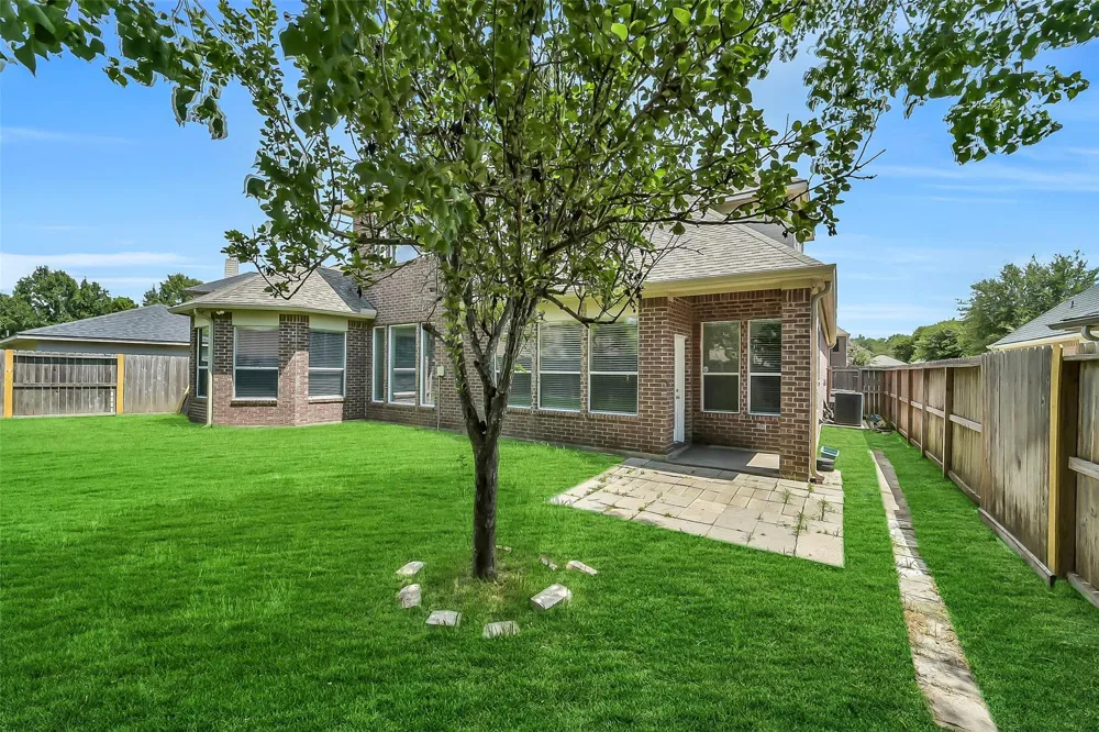 12003 Banks Run Drive Pearland, TX 77584