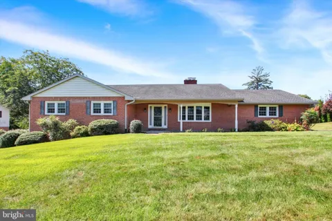 9130 MEADOWBROOK DRIVE