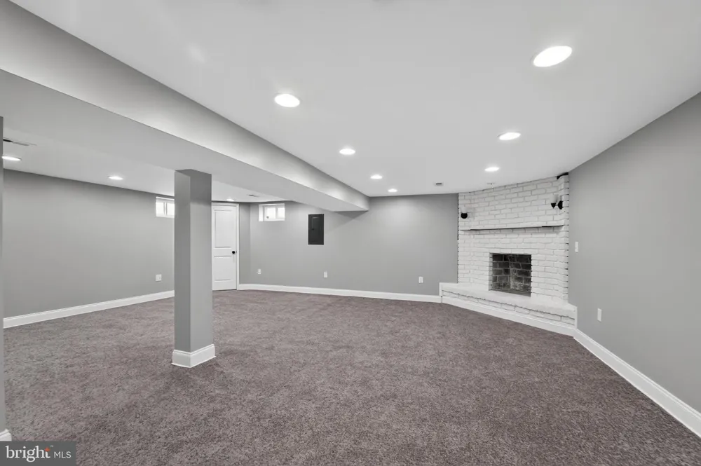 2003 HILLSIDE DRIVE Baltimore, MD 21207