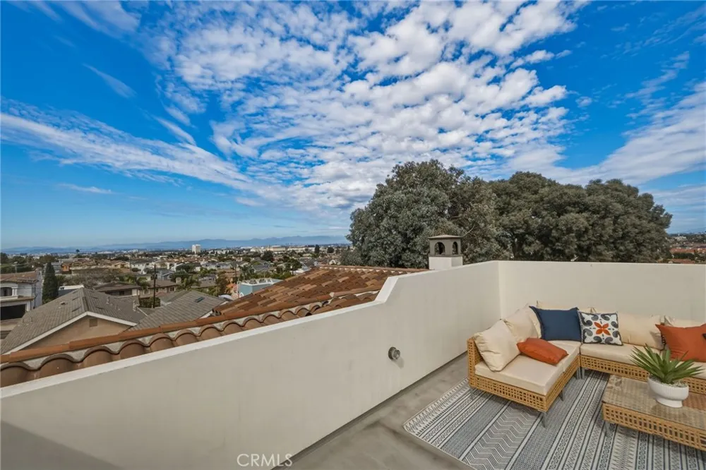 1919 Gates Avenue #B Redondo Beach, CA 90278