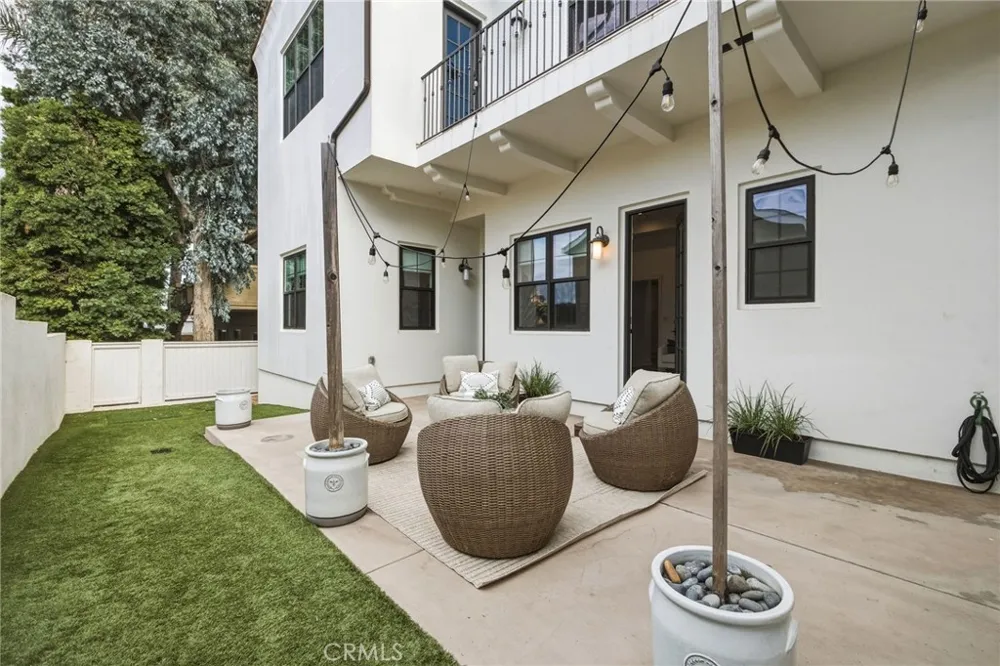1919 Gates Avenue #B Redondo Beach, CA 90278