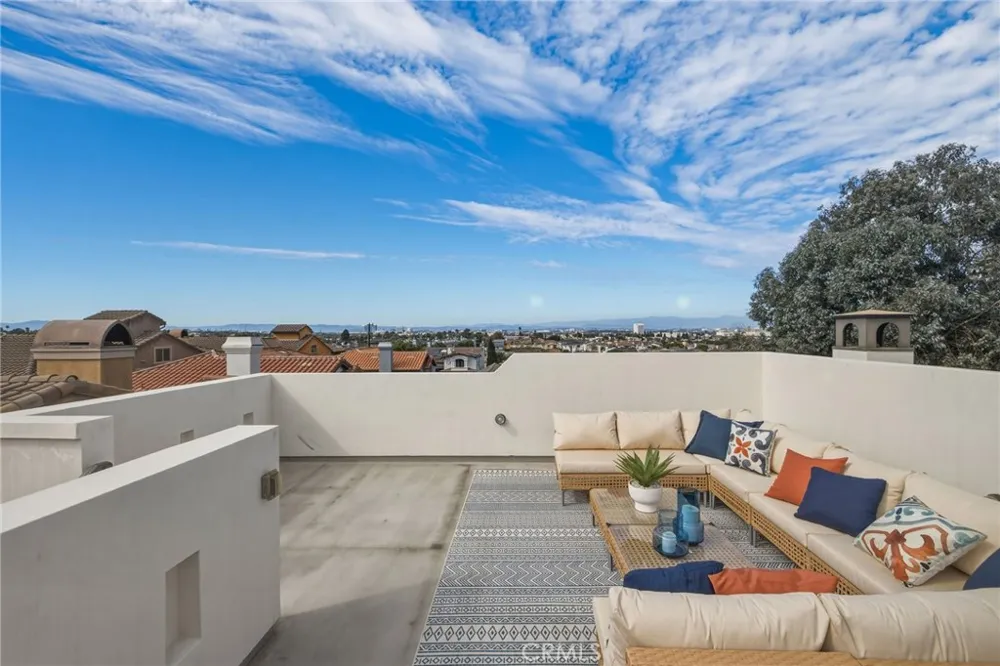 1919 Gates Avenue #B Redondo Beach, CA 90278