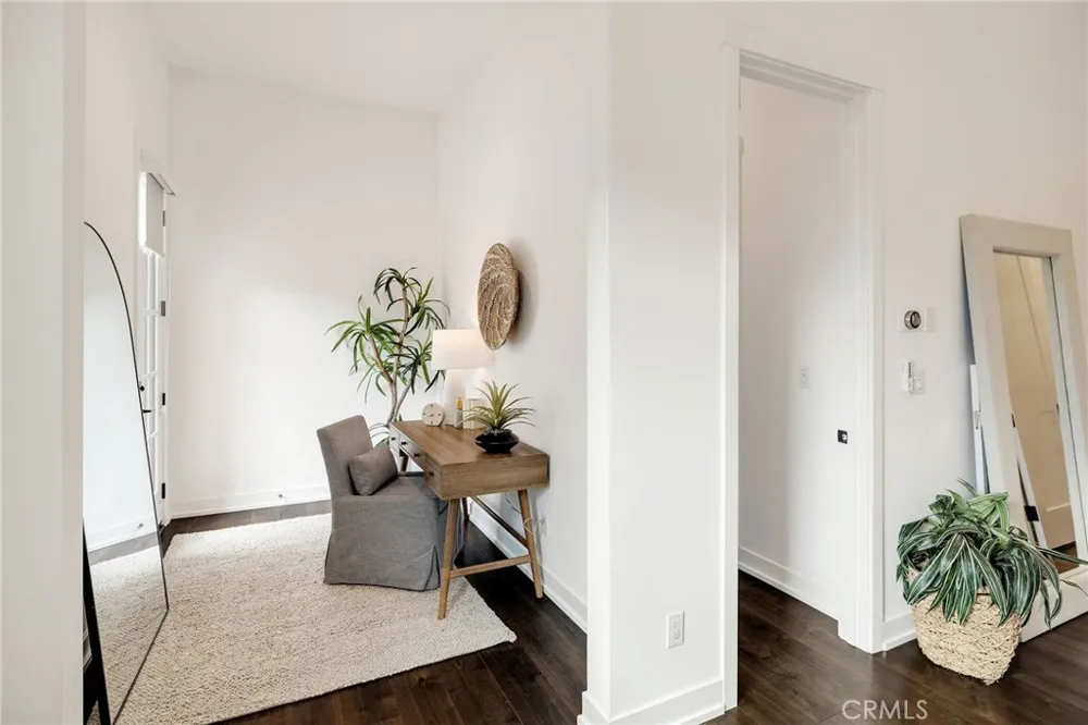 1919 Gates Avenue #B Redondo Beach, CA 90278