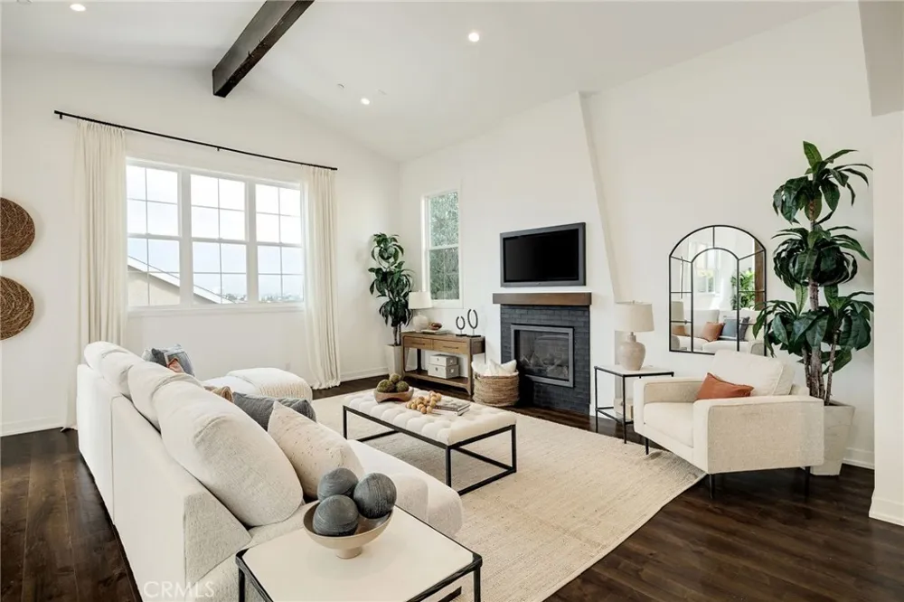 1919 Gates Avenue #B Redondo Beach, CA 90278