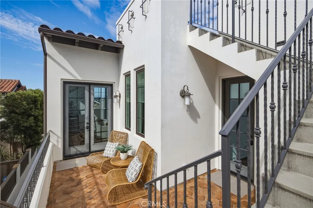1919 Gates Avenue #B Redondo Beach, CA 90278