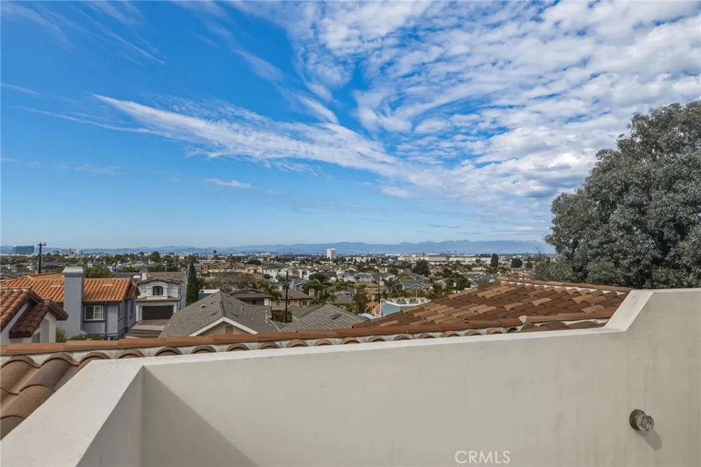 1919 Gates Avenue #B Redondo Beach, CA 90278