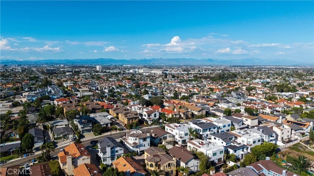 1919 Gates Avenue #B Redondo Beach, CA 90278