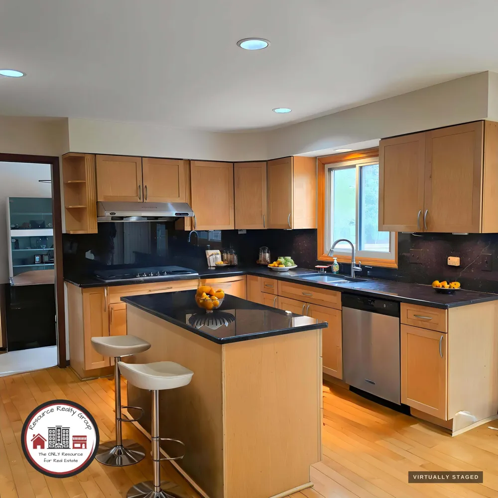 30129 Deer Run Farmington, MI 48331