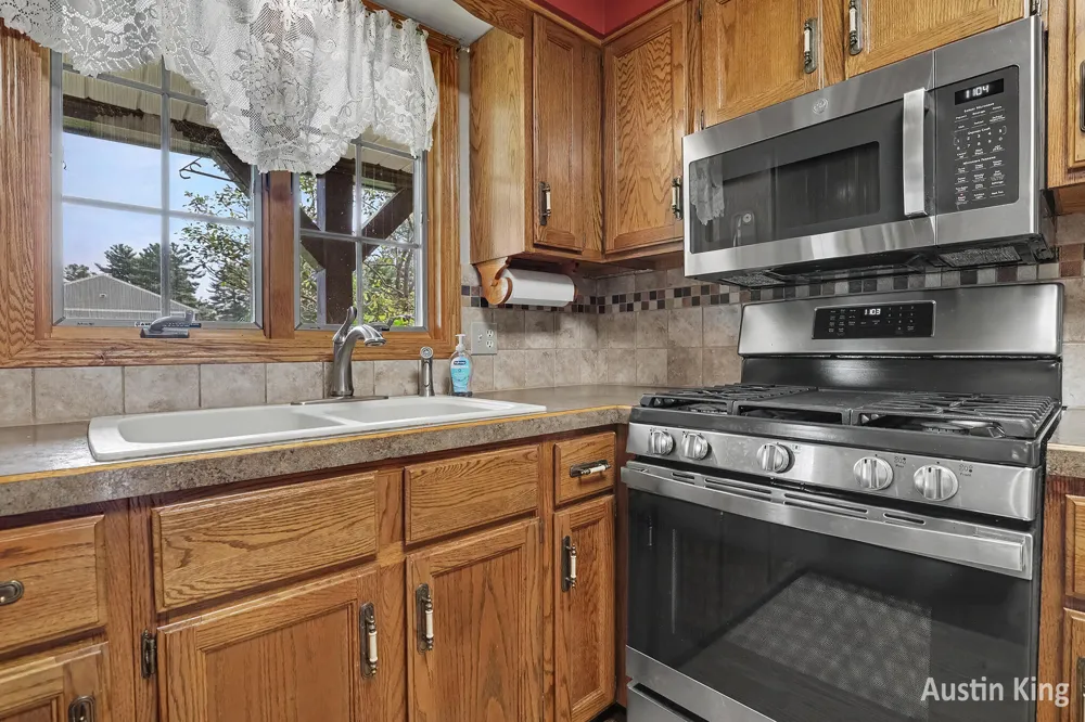 411 4th Street Cedar Springs, MI 49319
