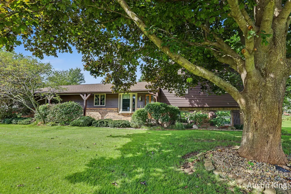 411 4th Street Cedar Springs, MI 49319