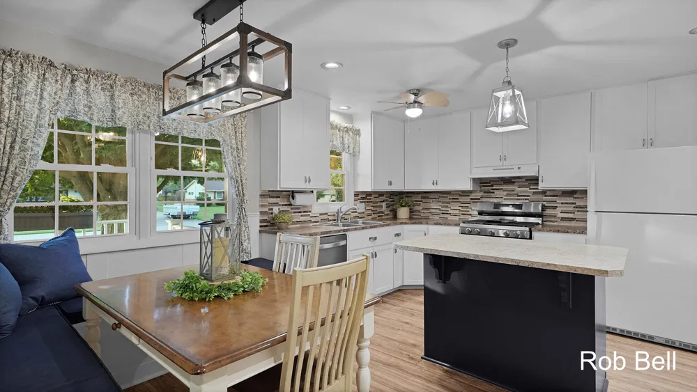 631 Evergreen Street Jenison, MI 49428