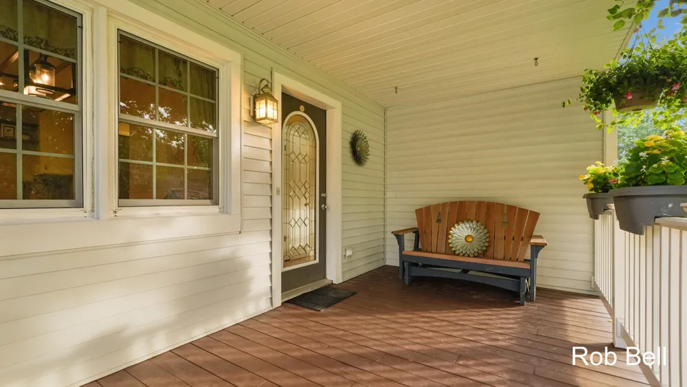 631 Evergreen Street Jenison, MI 49428