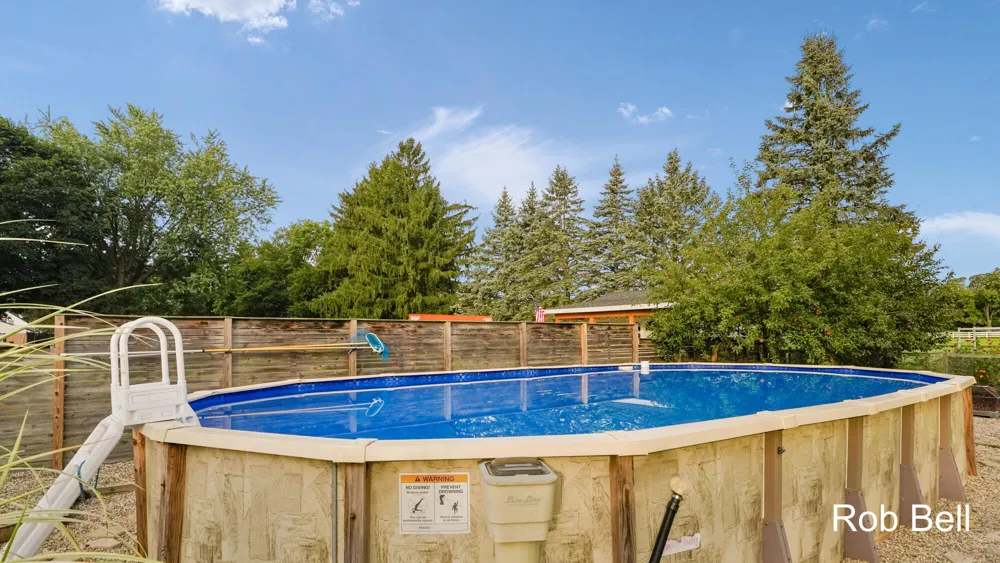 631 Evergreen Street Jenison, MI 49428