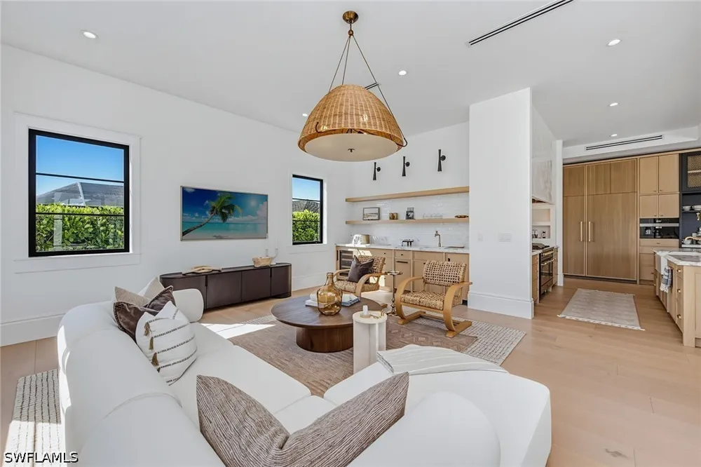 Chestnut Court Marco Island, FL 34145