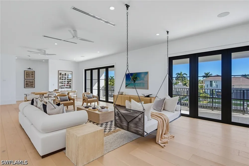 Chestnut Court Marco Island, FL 34145