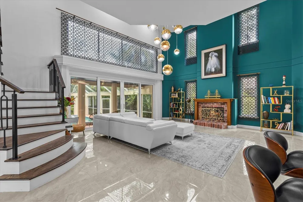 5914 LA ROSA LANE Apollo Beach, FL 33572