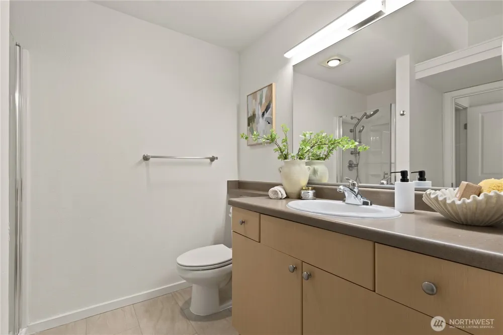 16101 Bothell Everett Hwy #I 3 Mill Creek, WA 98012