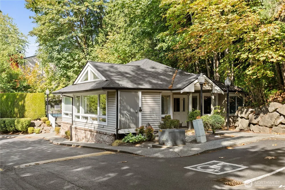 16101 Bothell Everett Hwy #I 3 Mill Creek, WA 98012