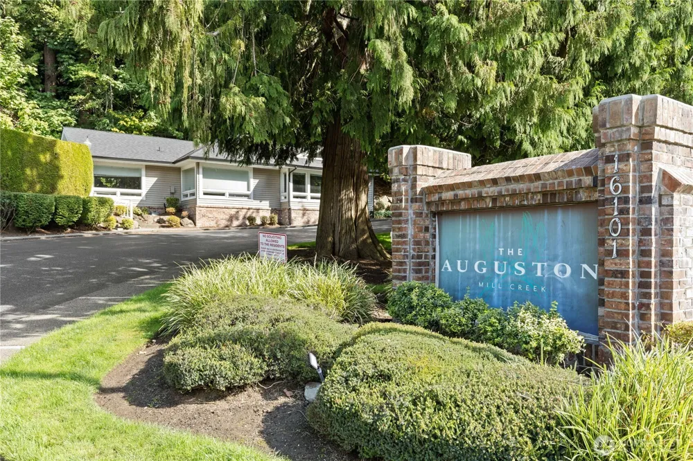 16101 Bothell Everett Hwy #I 3 Mill Creek, WA 98012