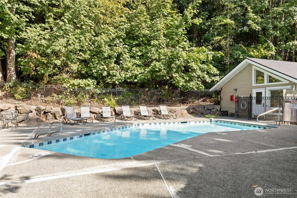 16101 Bothell Everett Hwy #I 3 Mill Creek, WA 98012