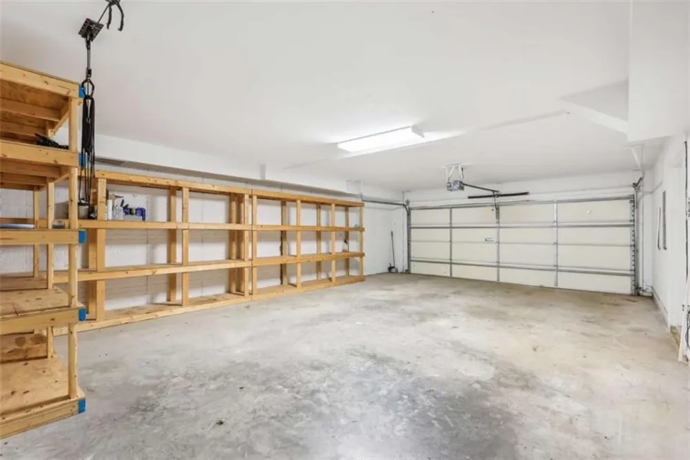 49 High Point Circle Newnan, GA 30265