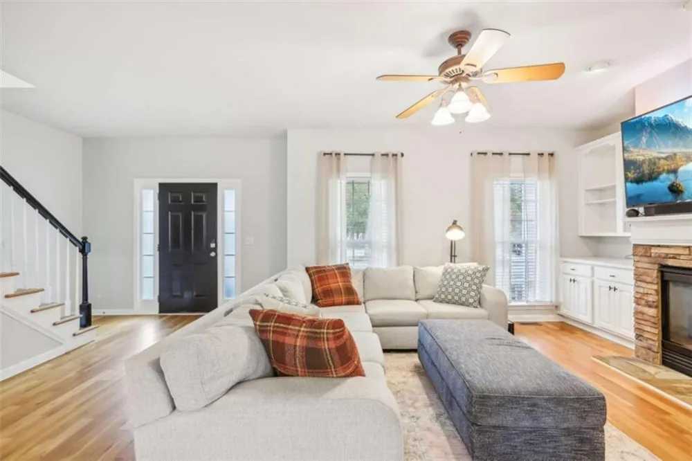 49 High Point Circle Newnan, GA 30265