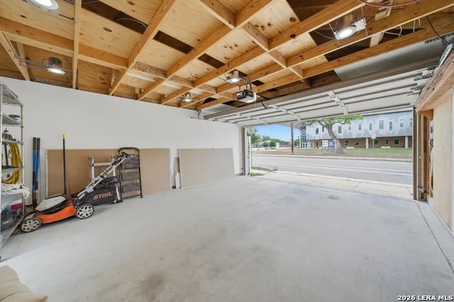 640 Mission San Antonio, TX 78210