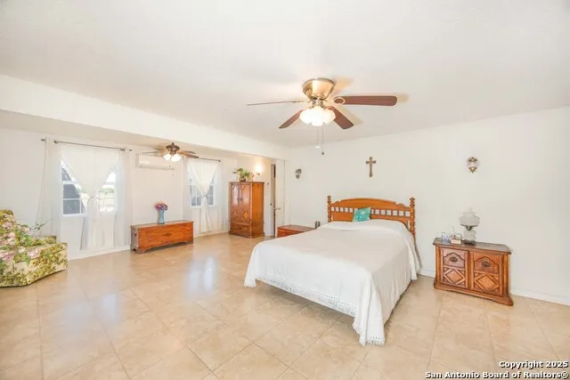 1849 County Road 340 Knippa, TX 78870