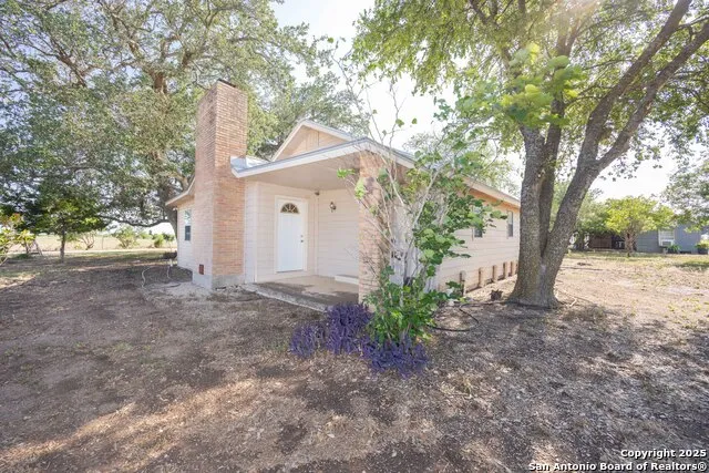 1849 County Road 340 Knippa, TX 78870