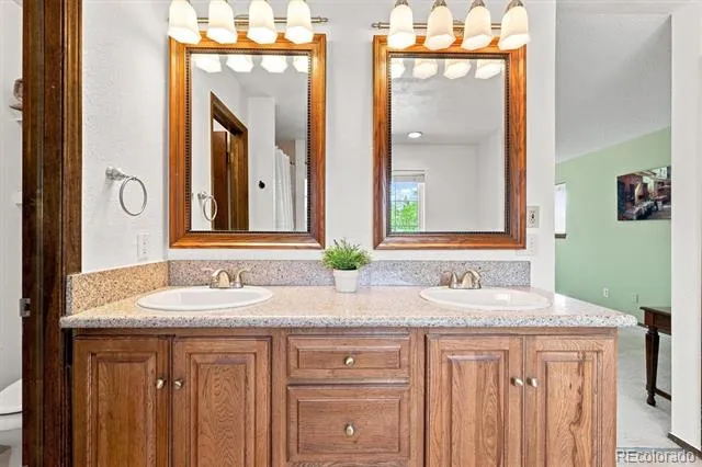 7631 S Bemis Street Littleton, CO 80120