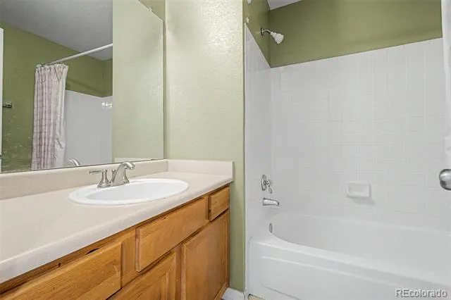 2423 S Sedalia Circle Aurora, CO 80013