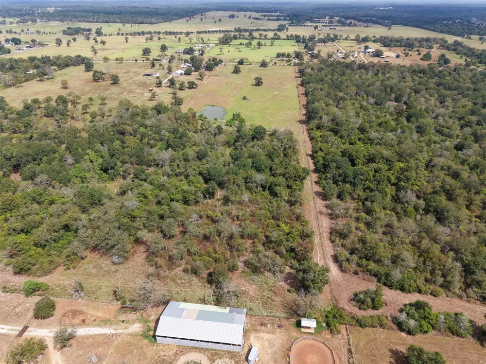 38021 Wiggins Road Hempstead, TX 77445