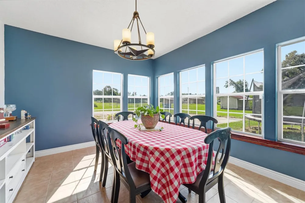 874 County Road 2222 Cleveland, TX 77327