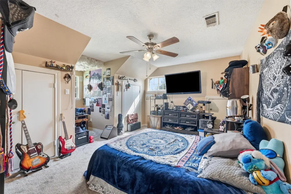 874 County Road 2222 Cleveland, TX 77327