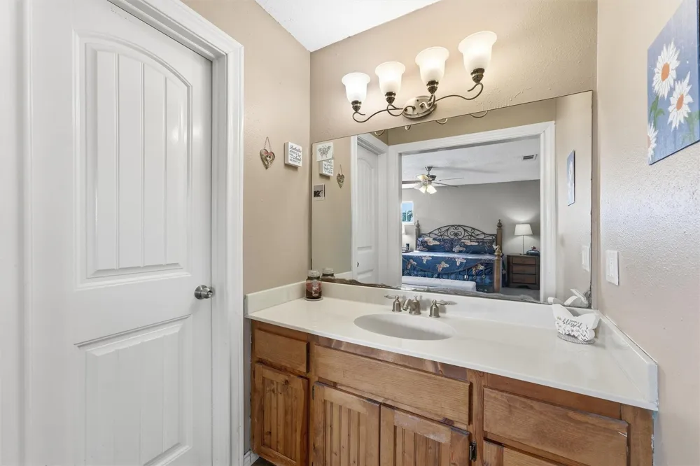 874 County Road 2222 Cleveland, TX 77327