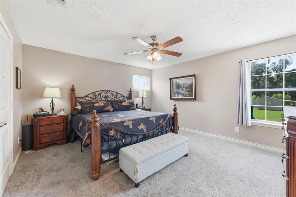 874 County Road 2222 Cleveland, TX 77327