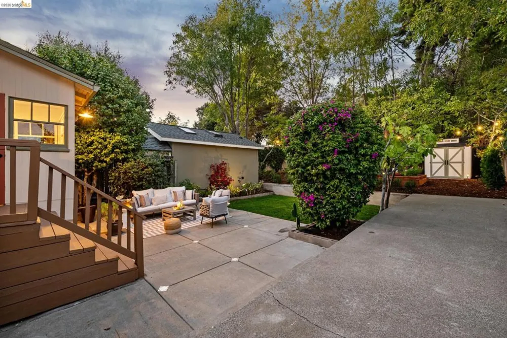 362 50Th St Oakland, CA 94609